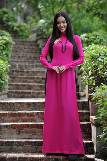 aodai10 - Bóng hồng Miss VN thướt tha áo dài