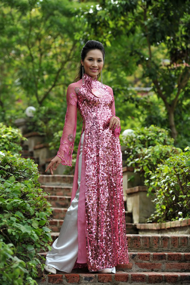 aodai12 - Bóng hồng Miss VN thướt tha áo dài