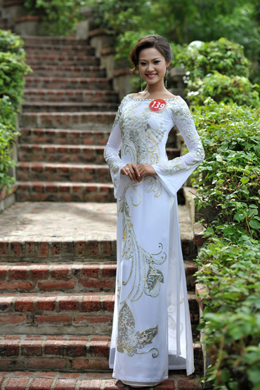 aodai5 - Bóng hồng Miss VN thướt tha áo dài