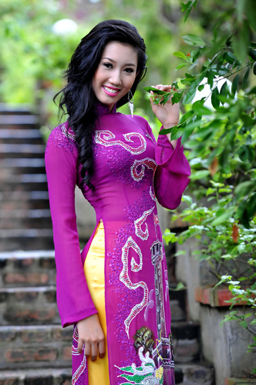 aodai6 - Bóng hồng Miss VN thướt tha áo dài