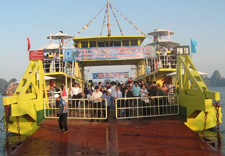 duthuyenhalong - Bến du thuyền đầu tiên tại Việt Nam hoạt động