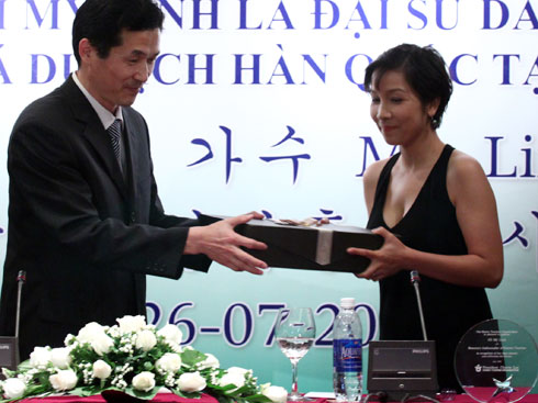 Mỹ Linh làm Đại sứ danh dự Hàn Quốc