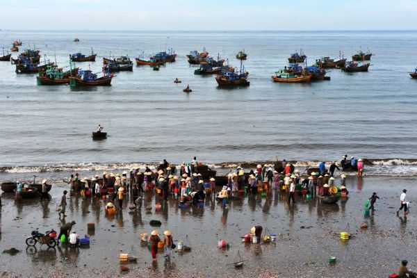 ghe lang chai an hai san o mui ne 1 600x400 - Ghé làng chài ăn hải sản ở Mũi Né, Phan Thiết