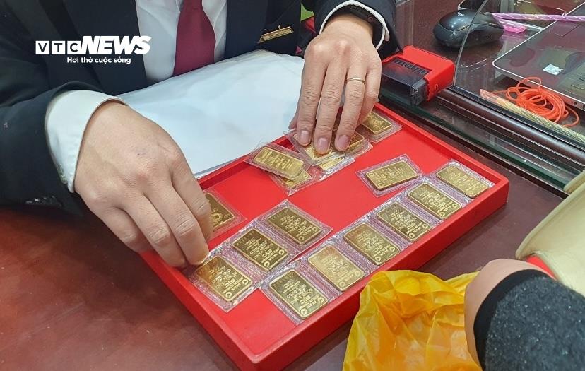 Giá Vàng Trong Nước Hôm Nay Đồng Loạt Giảm, Vàng Miếng Mất Giá Chóng Mặt