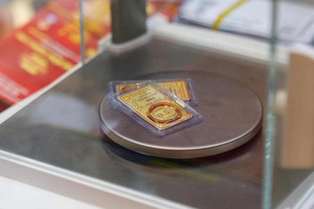 vang nhan duc 7 05453622 1024x684 - Giá Vàng Trong Nước Hôm Nay 8/11: Giữ Vững Mốc 148 Triệu Đồng/Lượng, Chờ Tín Hiệu Từ Thị Trường Thế Giới